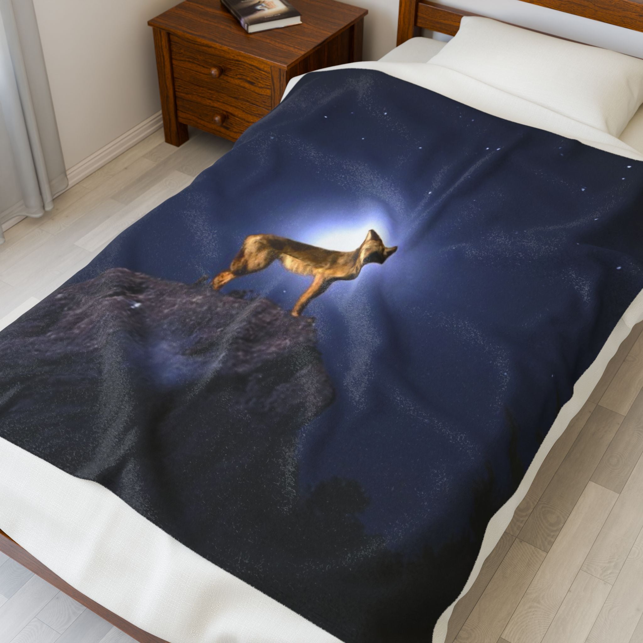 Velveteen Plush Blanket - Coyote Full Moon