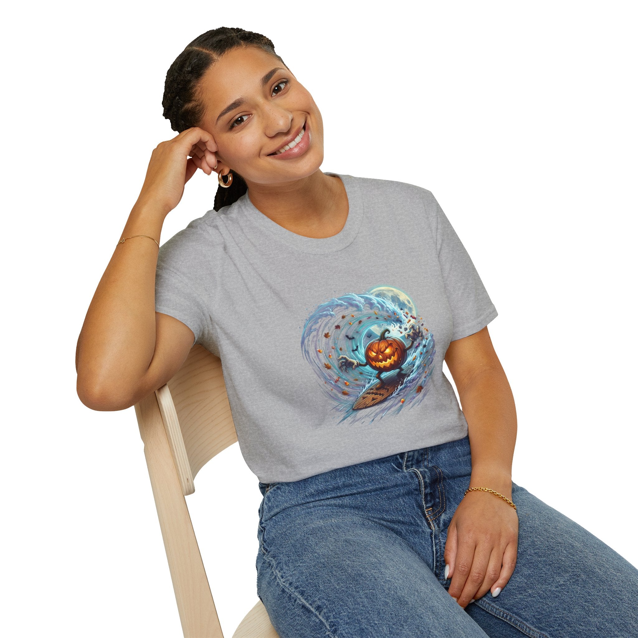 SURFING PUMPKIN Unisex Softstyle T-Shirt