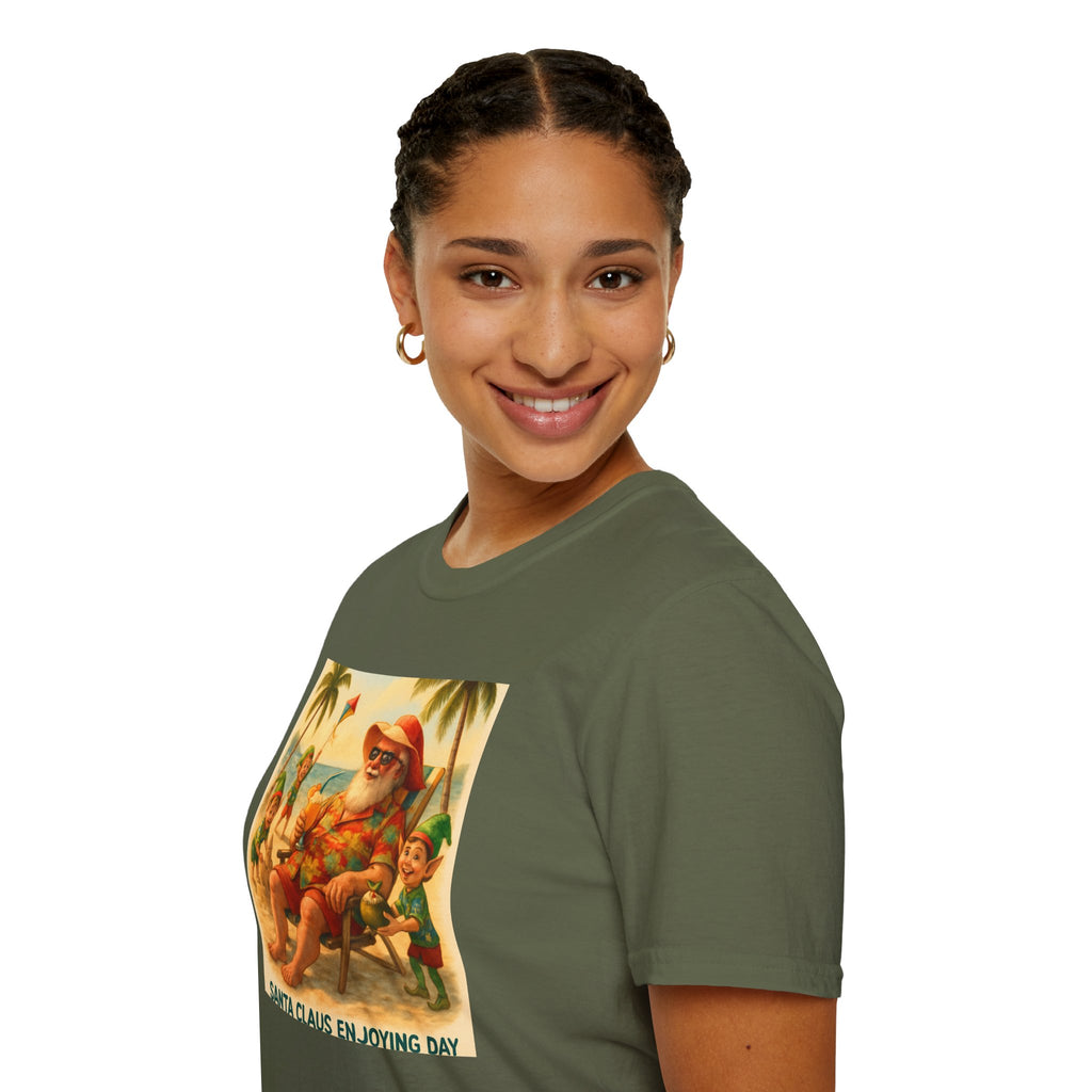 Santa Claus Enjoying Day T-Shirt – Retro Beach Holiday Tee