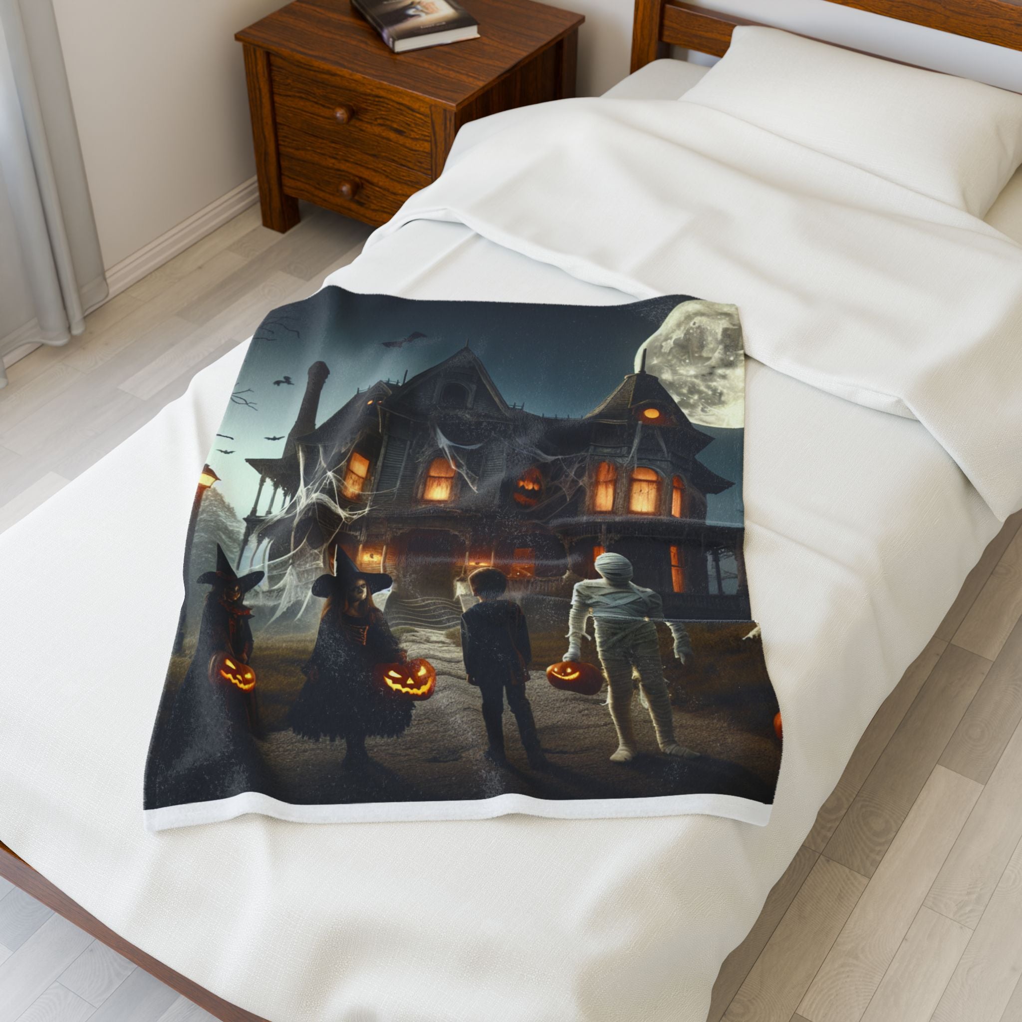 Halloween Night Velveteen Plush Blanket